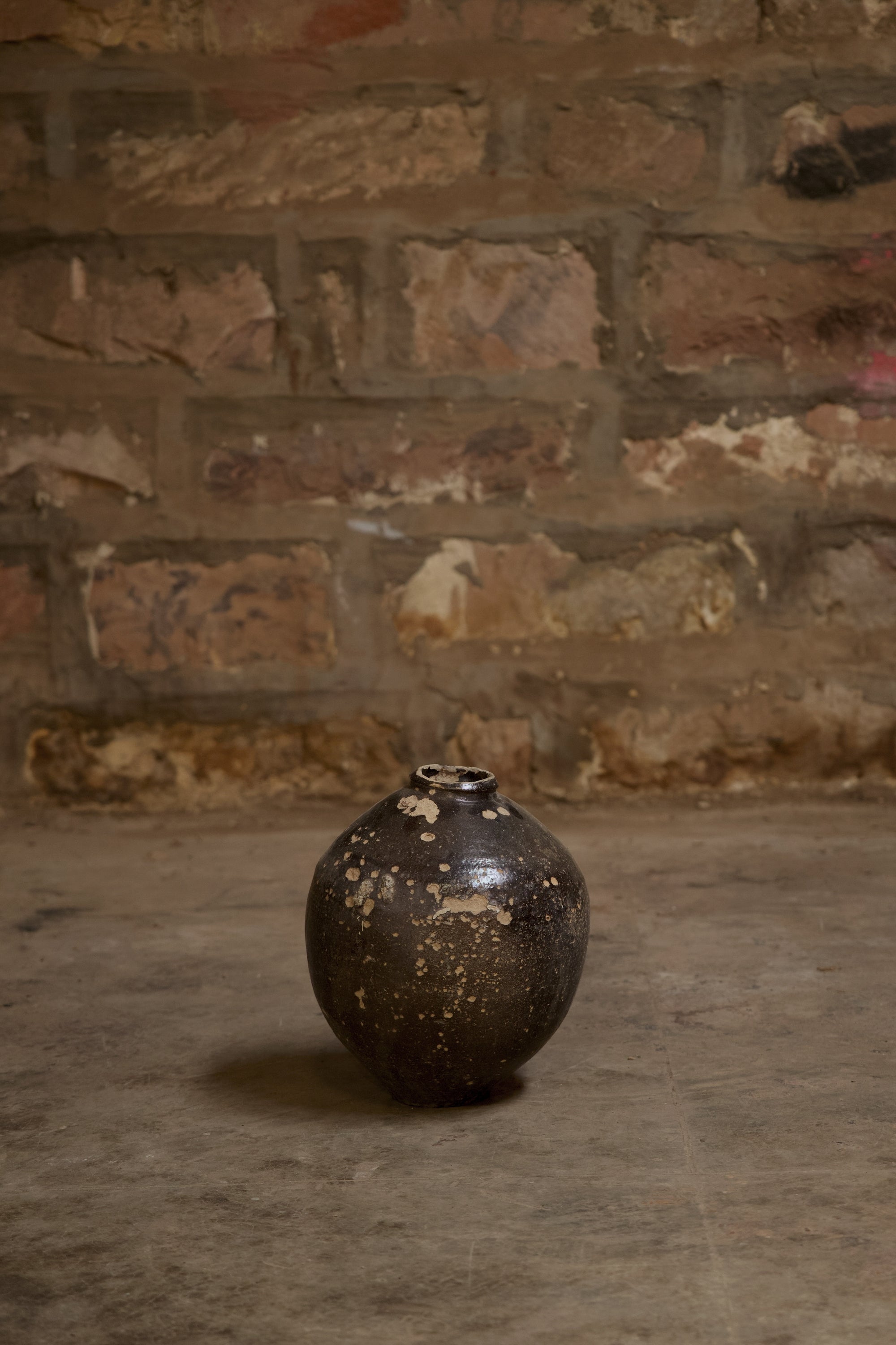 ceramic pot no. 2110