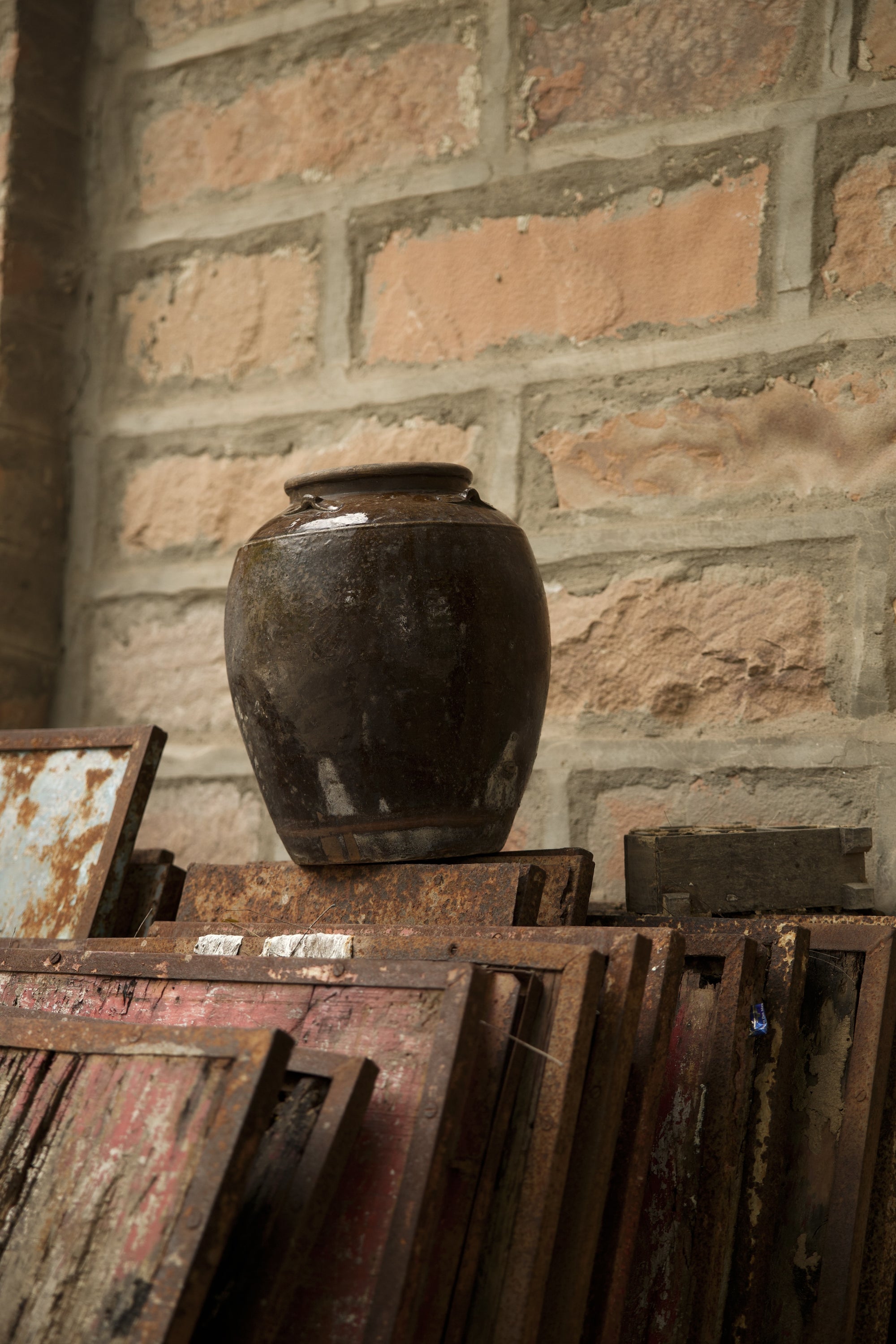 ceramic pot no. 2412