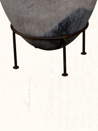 large clay pot no. 2604 with iron stand