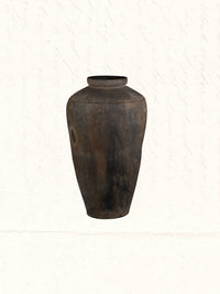 large clay pot no. 1905