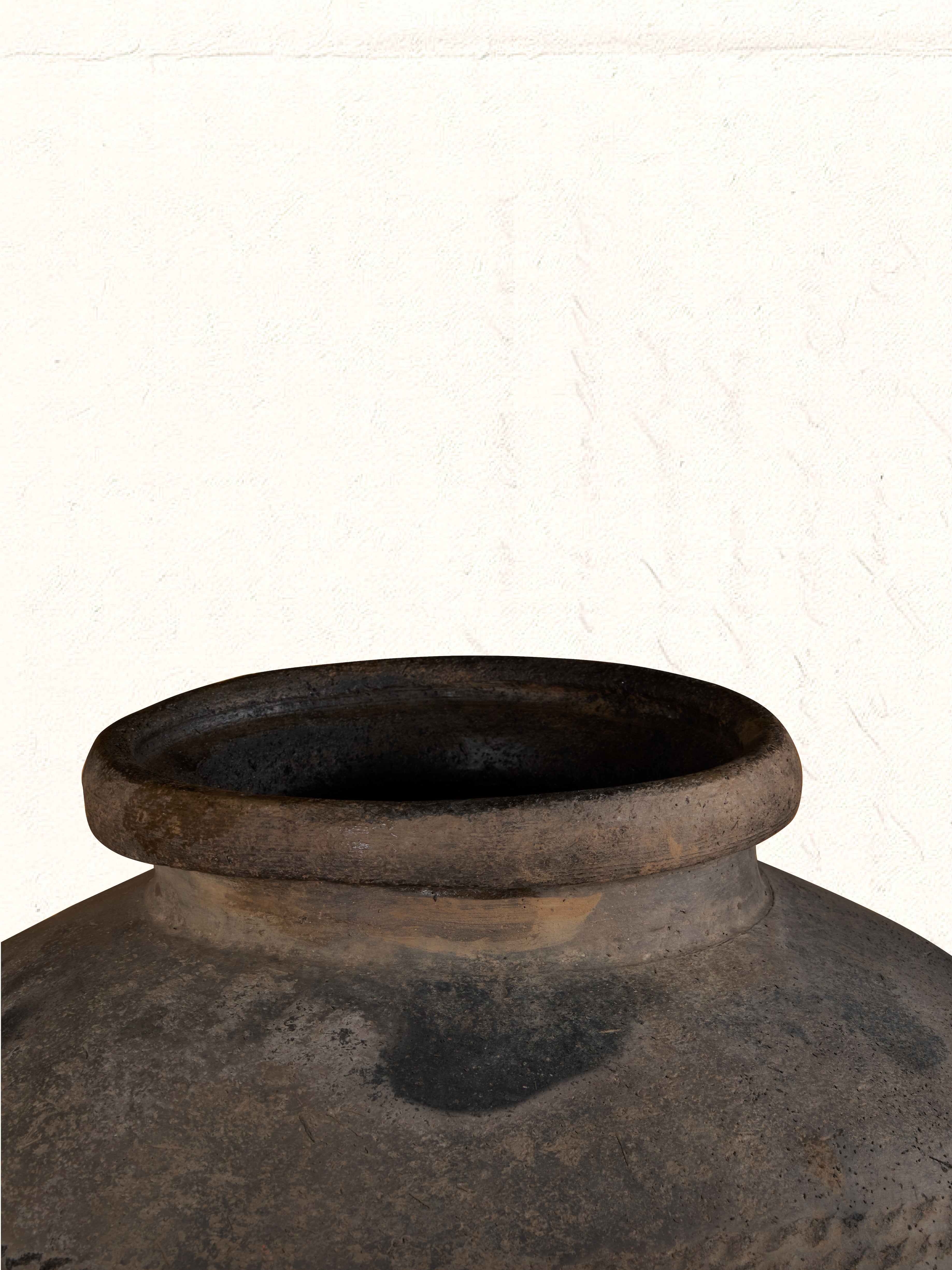 large clay pot no. 0212