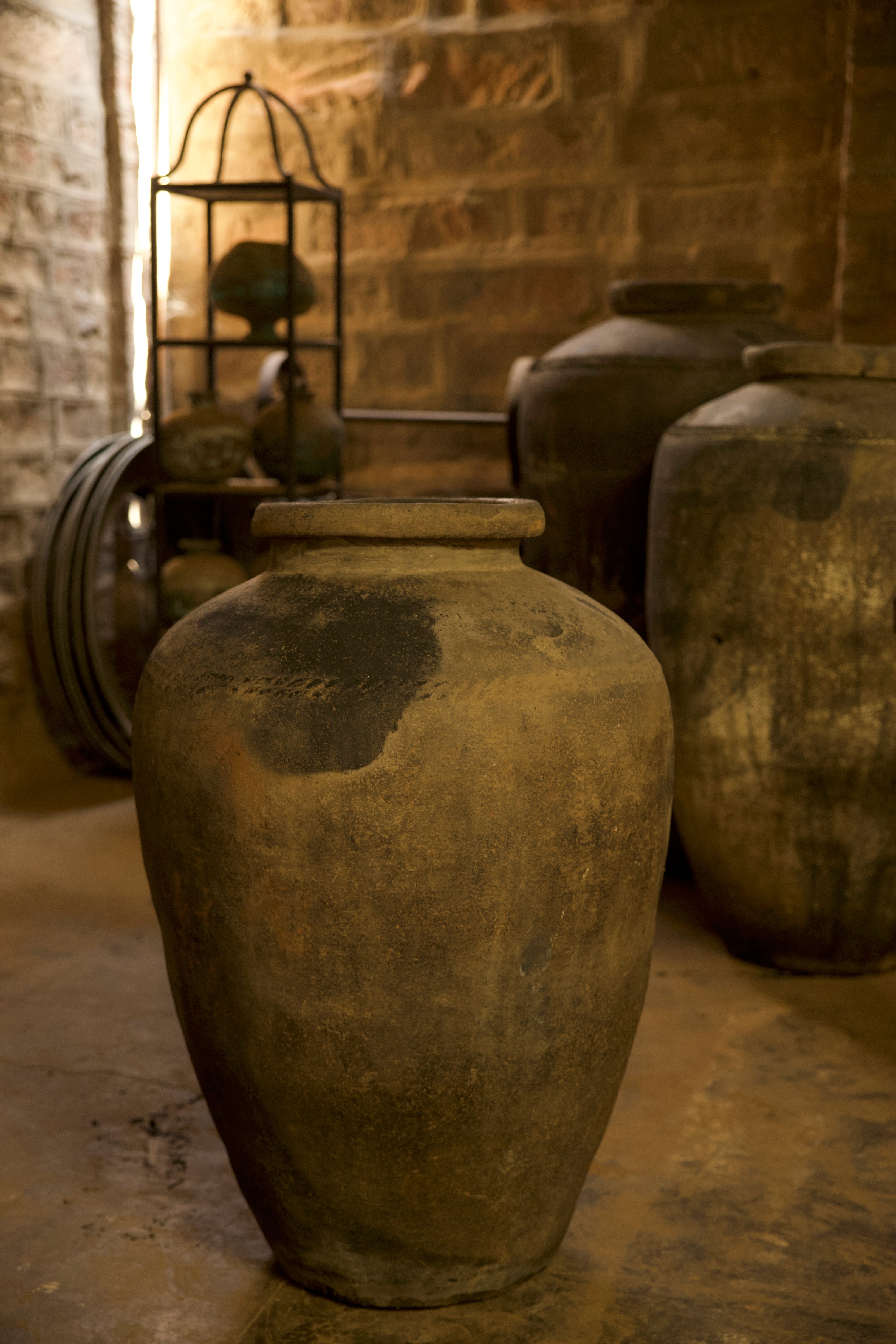 large clay pot no. 0212