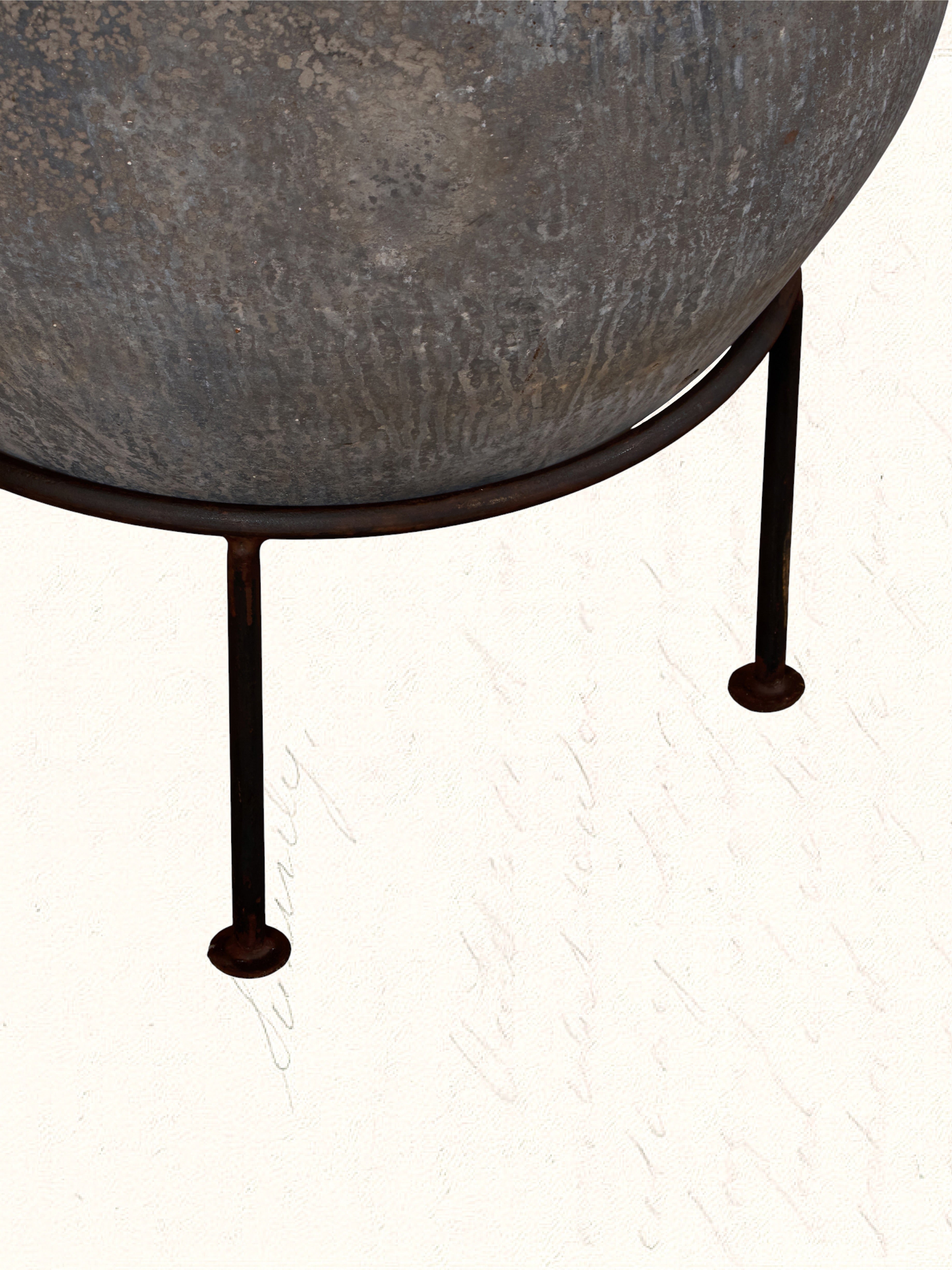 large clay pot no. 1601 with iron stand