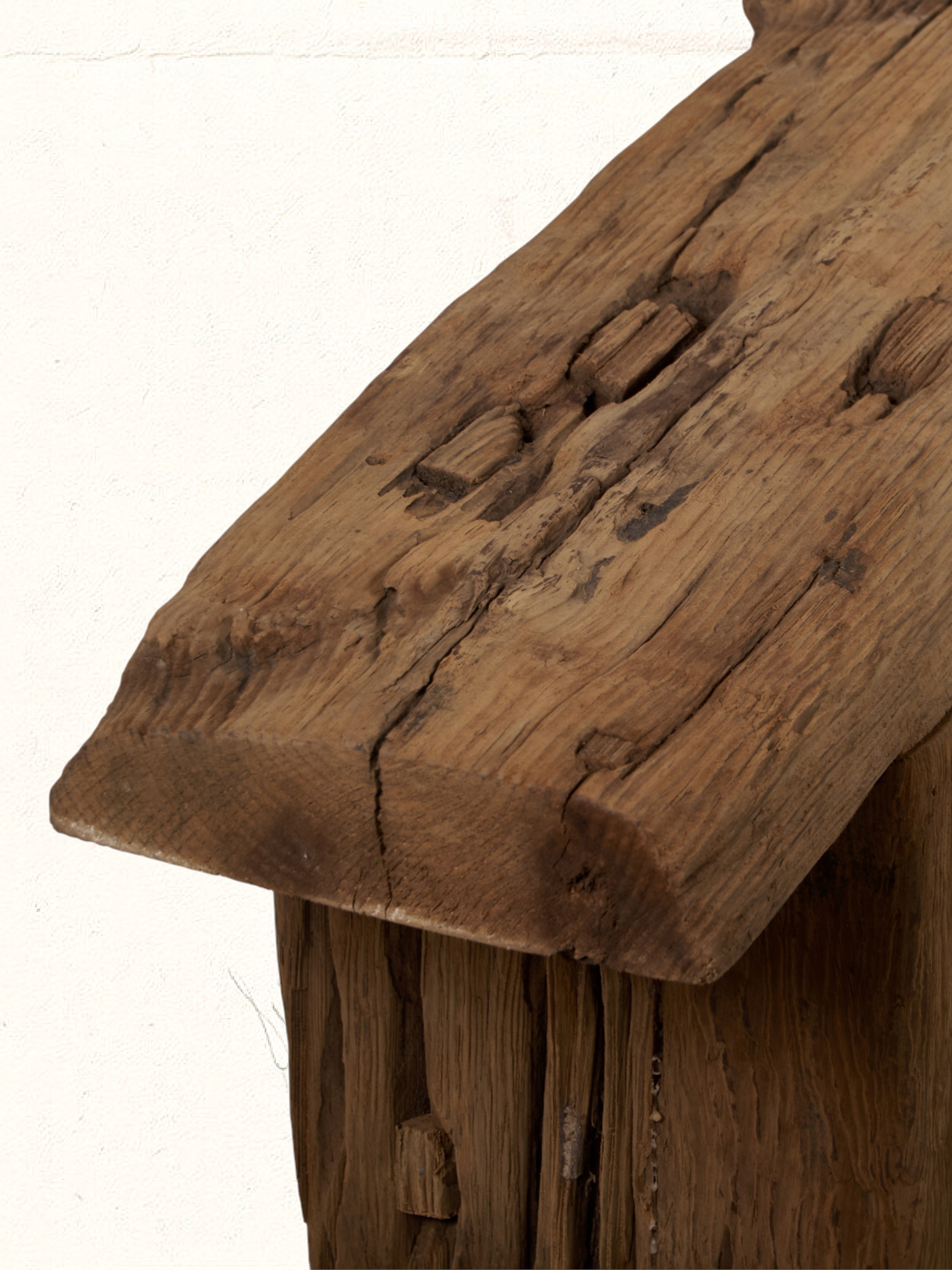 wooden bench no. 1608