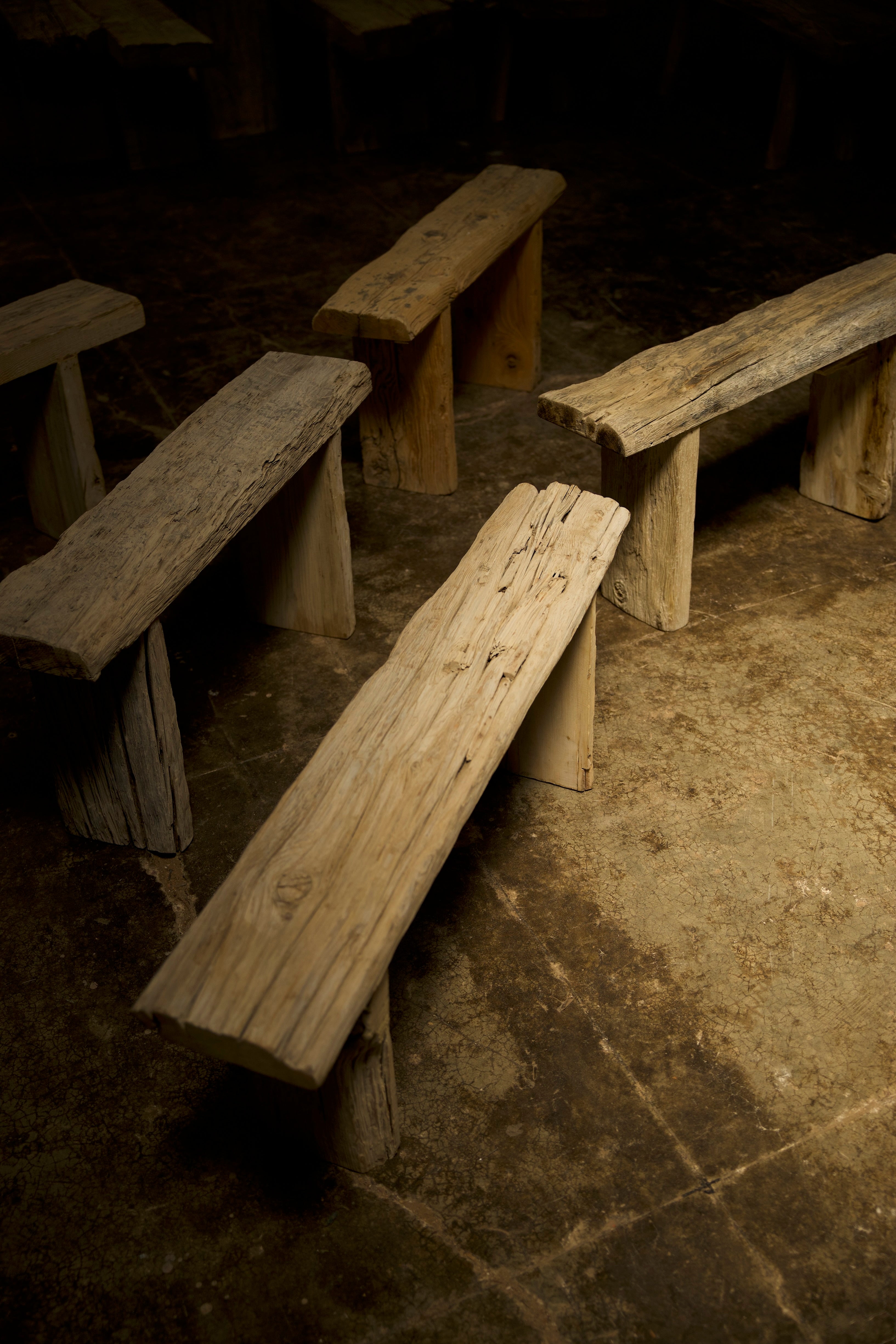 wooden bench no. 1608