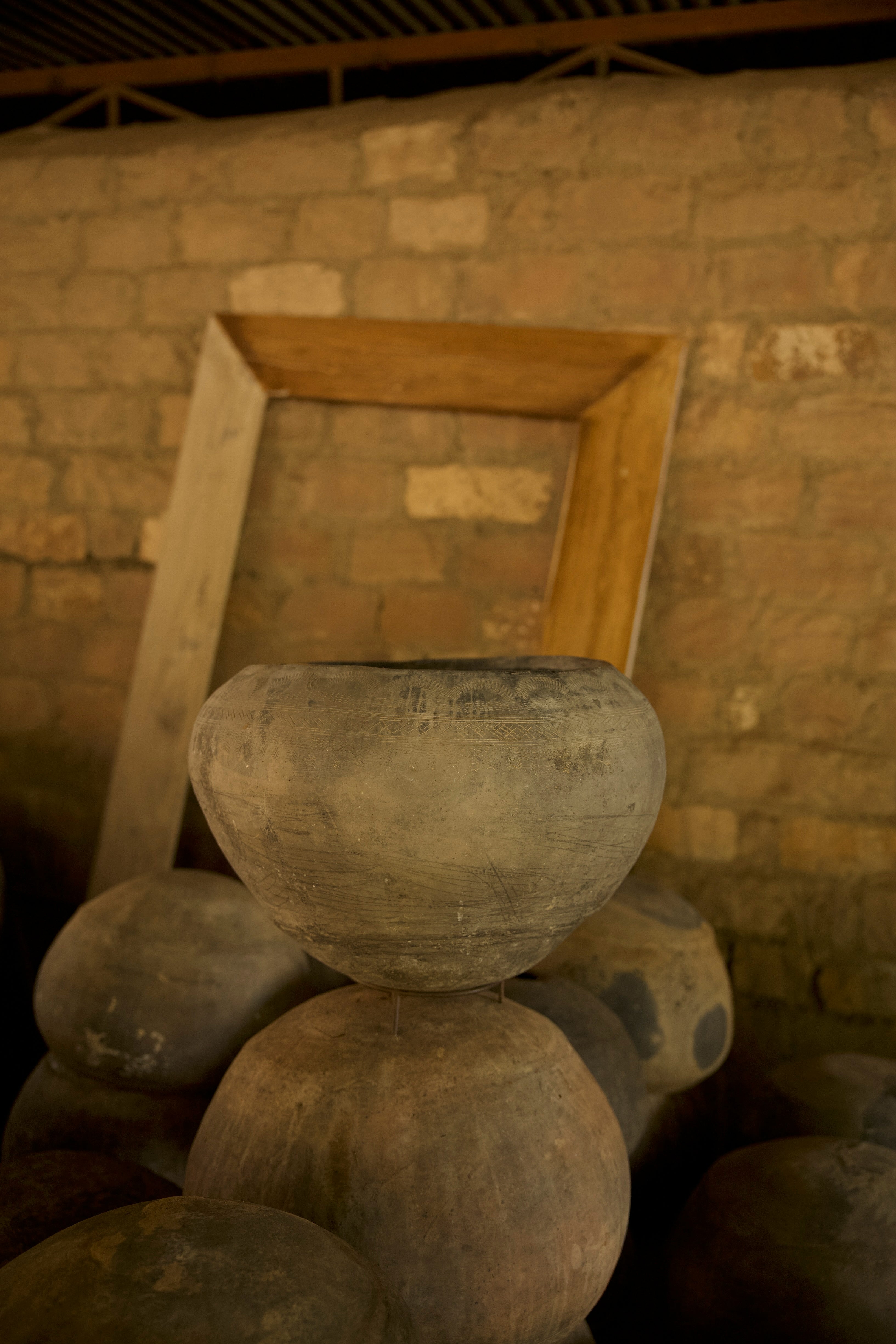 clay pot no. 3009