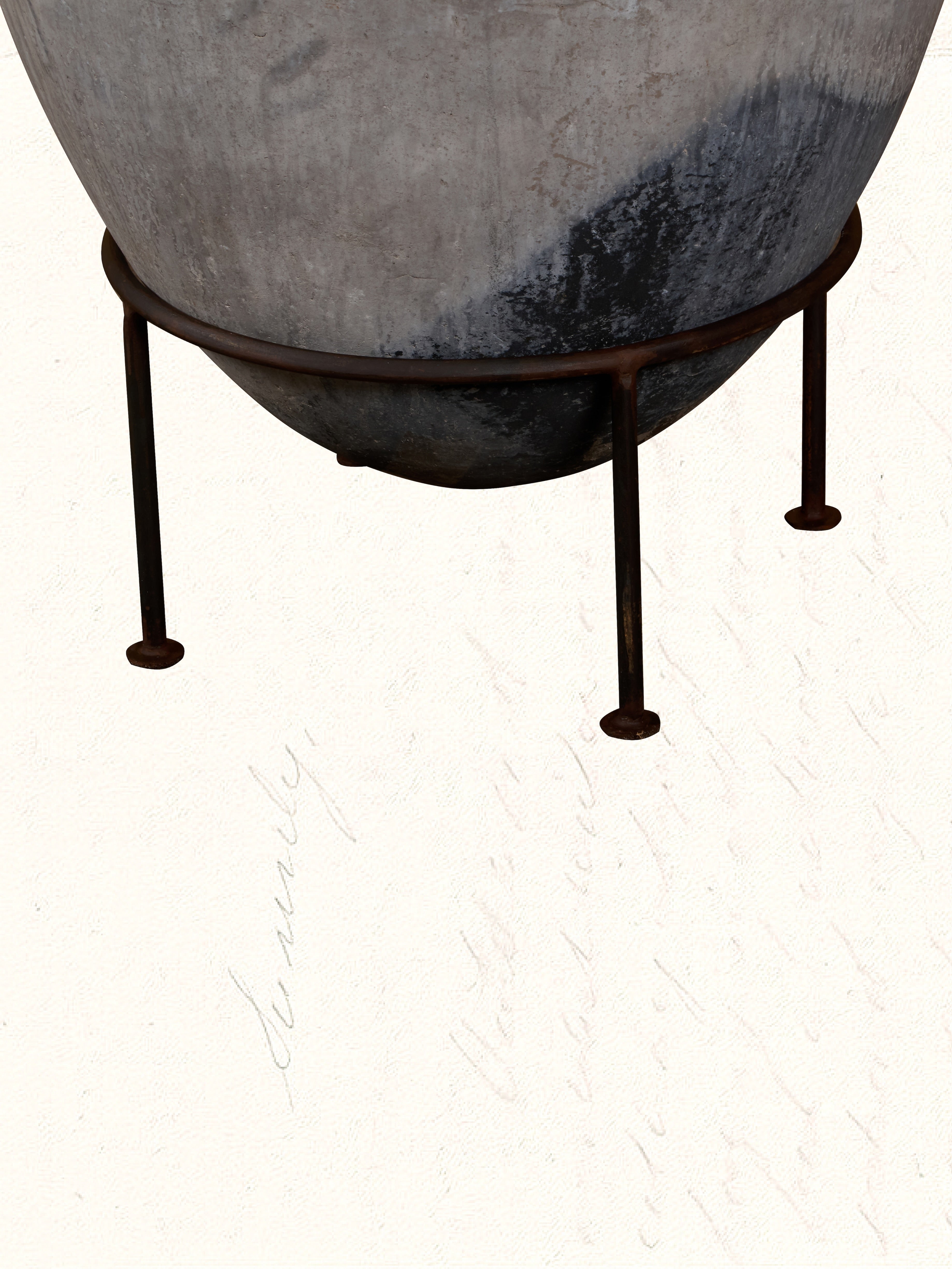 large clay pot no. 2604 with iron stand